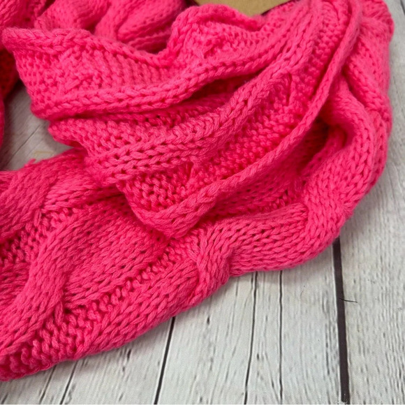 NWT Boutique C.C. crochet infinity scarf new candy pink preppy coquette girl - Picture 2 of 3